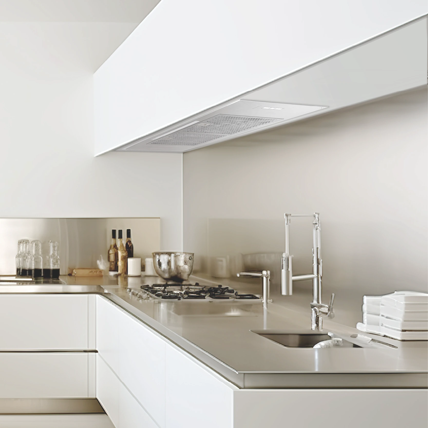 Under-Cabinet Range Hood